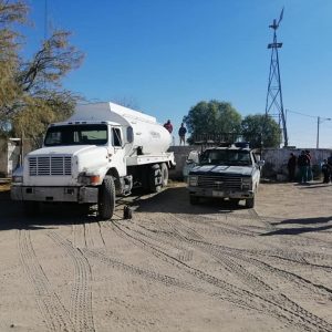 A través de Desarrollo Rural se apoya con pipa de agua 1