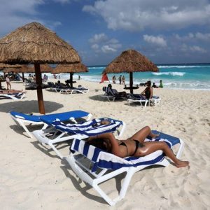 Aumentan casos de Covid-19 en estados turísticos de México, confirma OPS