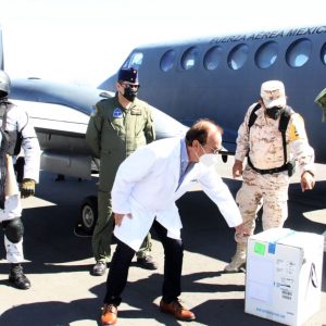 LLEGAN A COAHUILA 6,825 VACUNAS PFIZER PARA PERSONAL DE SALUD DEL ESTADO1