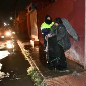 Viviendas de colonias vulnerables fueron protegidas con hule