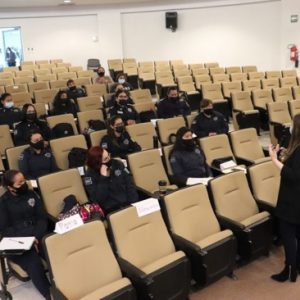 CAPACITA INSTITUTO COAHUILENSE DE LAS MUJERES A ESCUADRÓN VIOLETA DE LA POLICÍA DE SALTILLO