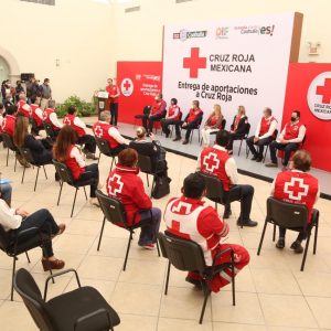 ENTREGAN A LA CRUZ ROJA COAHUILA APORTACIONES DE CONTRIBUYENTES CUMPLIDOS
