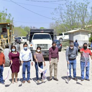 LA POPULOSA COLONIA 28 DE JUNIO RECIBE OBRA DE PAVIMENTACIÓN