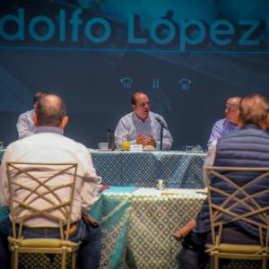 Presentan proyectos de ampliación del Puente Internacional II a empresarios locales1