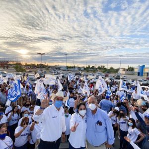 ALFREDO PAREDES CONVERTIDO EN TODO UN FENÓMENO ELECTORAL