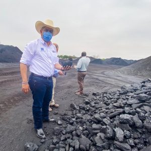 ALFREDO PAREDES TRABAJARÁ PARA DESTRABAR EL PROBLEMA QUE AQUEJA A LOS CARBONEROS1