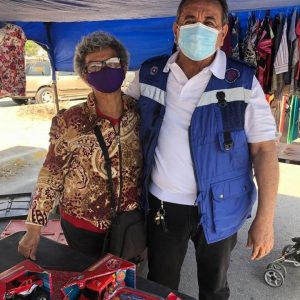 Las pulgas de la Hipódromo y Praderas recibieron la visita del alcalde1