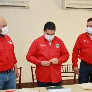 REGRESA JULIO LONG AL PRI