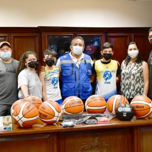 Buen desempeño de jóvenes integrantes del equipo Leones de la FIME