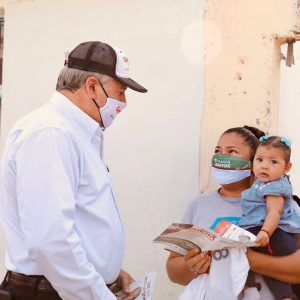 CHEMA FRAUSTRO FELICITA A LA MADRES SALTILLENSES