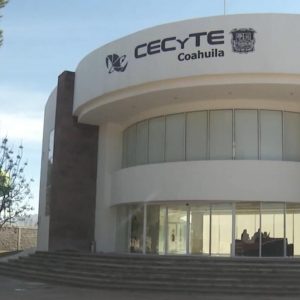 EVALÚA COAHUILA AVANCES EN PLANTELES DEL CECYTE
