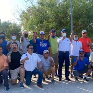 Mario Dávila sigue recorriendo las colonias de Monclova