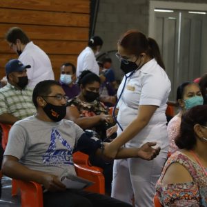 RETOMARON JORNADA DE VACUNACIÓN PARA PERSONAS DEL RANGO 50-59 AÑOS