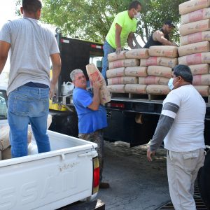 300 bultos de cemento los que beneficiaron a los monclovenses