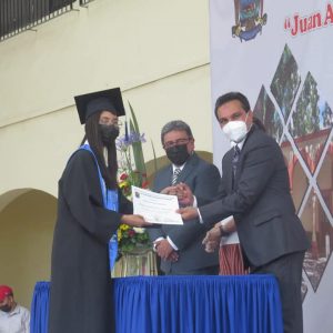 Ceremonia de graduación de la Escuela Juan Agustín de Espinoza