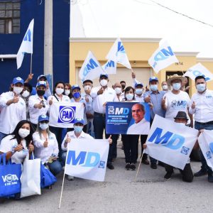 POCAS HORAS DEL CIERRE DE CAMPAÑA MARIO DÁVILA SEGUÍA CON EL TOCA TOCA1