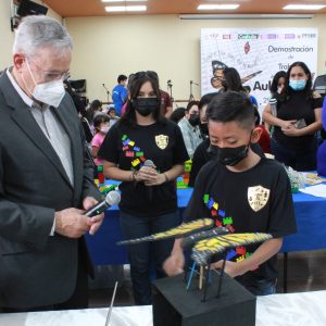 ESTUDIANTES COAHUILENSES CON APTITUDES SOBRESALIENTES EXPONEN TRABAJOS1