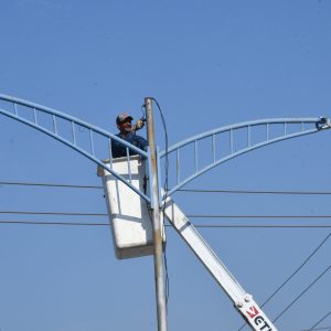 Aplicación de pintura anticorrosiva ayuda a eficientizar recursos municipales