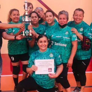 Cuadrangular regional de cachibol por festejo del día del abuelo.jfifokokok