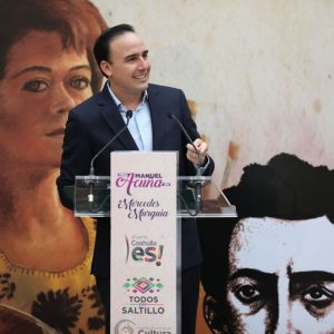 Entrega alcalde la Presea Manuel Acuña a Mercedes Murguía1