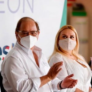 HABILITAN DIF COAHUILA Y VOLUNTARIADO DE SALUD ÁREAS DE ESPERA DEL HOSPITAL GENERAL DE TORREÓN