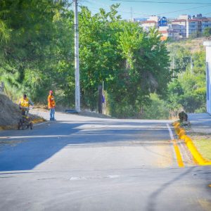 Rehabilitación de calles en colonia Los Montes