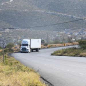 Cuatro lámparas de gran potencia fueron colocadas en la “Curva del Diablo”