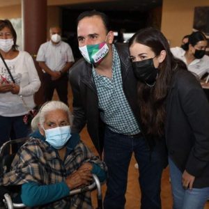 DIF Saltillo beneficia a miles de personas con operaciones y aparatos funcionales1