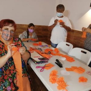 OFRECEN TALLER DE ELABORACIÓN DE FLOR DE CEMPAXÚCHITL