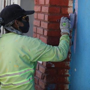 Siguen embelleciendo colonias en Saltillo con “Pintando Sonrisas”1