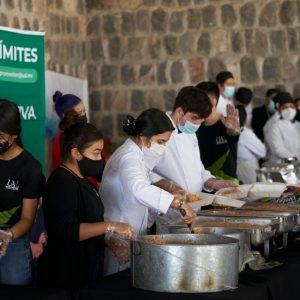 CELEBRA TORREÓN MEGARELIQUIA ACUDEN 800 PERSONAS A TRAVÉS DEL TELEFÉRICO