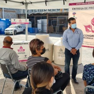 Se entregan tinacos y cisternas a 15 familias de Torreón1