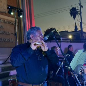 Se presentó Grupo Takinkai en la Explanada de Rectoría1