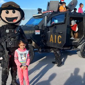 LLEVA LA AGENCIA DE INVESTIGACIÓN CRIMINAL DE COAHUILA ALEGRÍA A NIÑAS Y NIÑOS 1