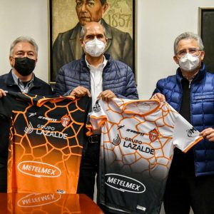 EL ALCALDE MARIO DÁVILA RECIBE A DIRECTIVOS DEL CLUB CALOR