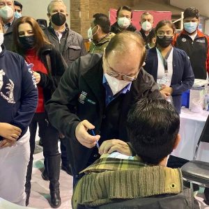 SECTOR SALUD DE COAHUILA REFUERZA CON VACUNA MODERNA A DOCENTES DEL ESTADO1