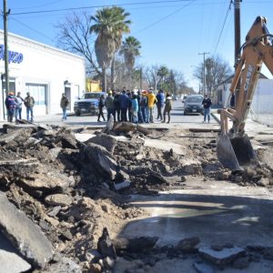 SUPERVISAN TRABAJOS EN EL CRUCERO DE HIDALGO Y BELISARIO DOMÍNGUEZ1