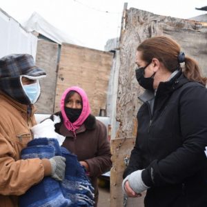 Ante frente frío, lleva DIF Saltillo brigada a colonias alejadas1