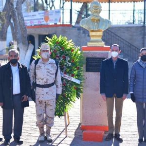 CON GUARDIA DE HONOR CELEBRAN EL 105 ANIVERSARIO DE LA PROMULGACIÓN DE LA CONSTITUCIÓN