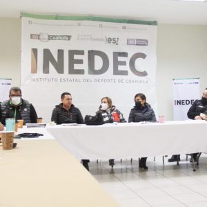 SE REÚNE TITULAR DEL INEDEC CON COORDINADORES REGIONALES (2)